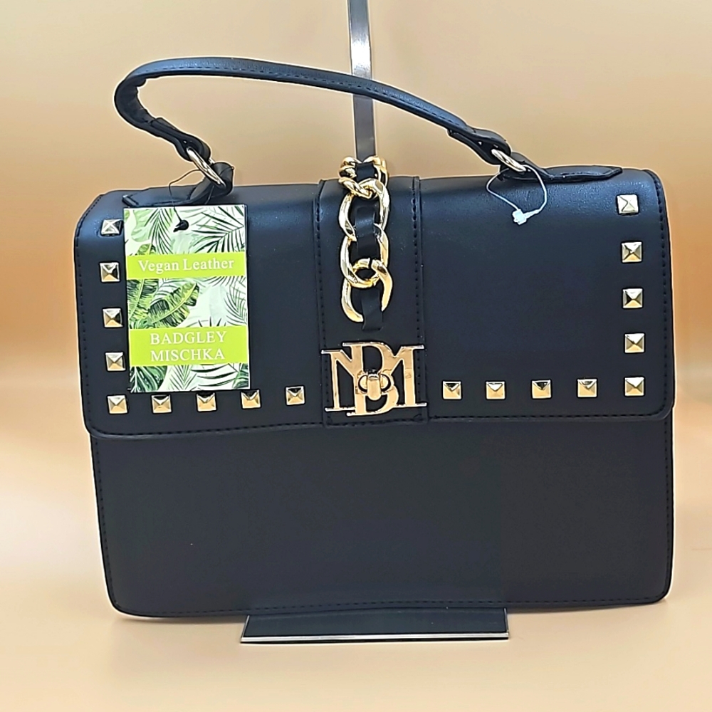 NWT BAGLEY MISCHKA BLACK AND GOLD CROSSBODY HANDBAG PURSE.